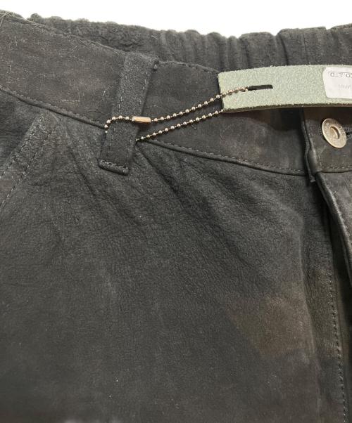 ISAMU KATAYAMA BACKLASH（イサムカタヤマ・バックラッシュ）ISAMU KATAYAMA BACKLASH (イサムカタヤマ・バックラッシュ) ジャパンカーフスエードペインターパンツ ブラック サイズ:Lの古着・服飾アイテム