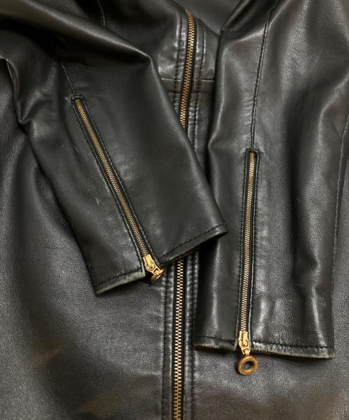 VERSACE JEANS COUTURE（ヴェルサーチ ジーンズクチュール）VERSACE JEANS COUTURE (ヴェルサーチ ジーンズクチュール) レザーコート ブラック サイズ:26/40(おおよそMサイズ)の古着・服飾アイテム