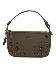 COACH（コーチ）の古着「ウエスタンリベットワンショルダーバッグ」｜ブラウン