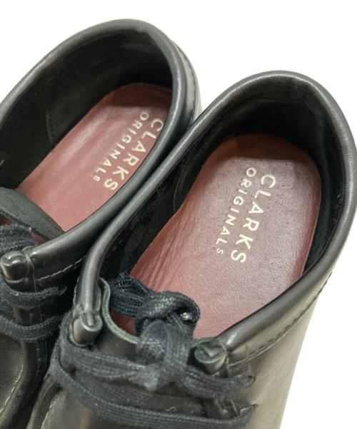 CLARKS（クラークス）CLARKS (クラークス) レザーシューズ ブラック サイズ:41 1/2の古着・服飾アイテム