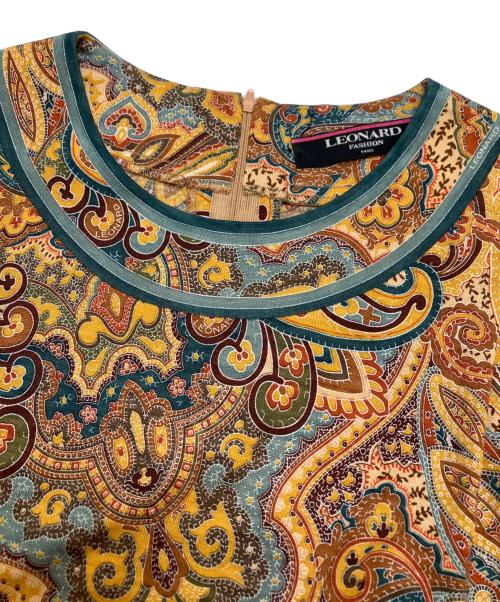 LEONARD FASHION（レオナールファッション）LEONARD FASHION (レオナールファッション) ペイズリー柄カットソー ブラウン サイズ:ⅬⅬの古着・服飾アイテム