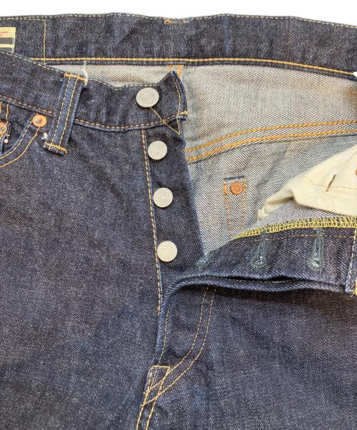 MOMOTARO JEANS（桃太郎ジーンズ）MOMOTARO JEANS (桃太郎ジーンズ) 15.7oz 出陣 スリムストレートデニム インディゴ サイズ:78.5cm (W31)の古着・服飾アイテム