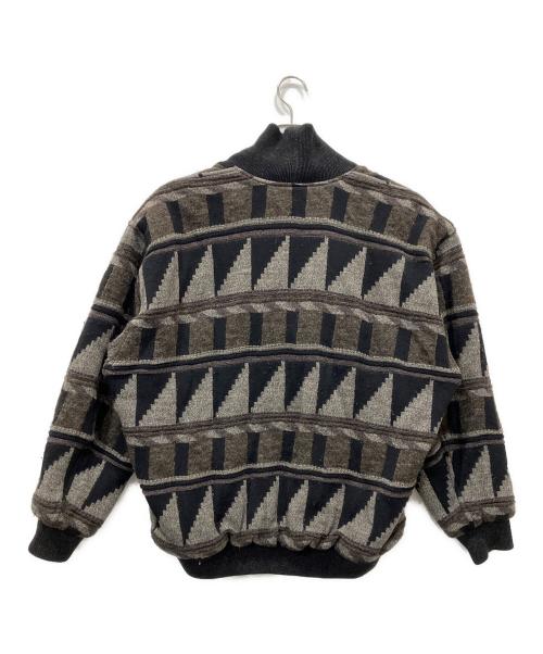 ISSEY MIYAKE MEN（イッセイミヤケメン）ISSEY MIYAKE MEN (イッセイミヤケメン) 幾何学模様ニットブルゾン グレー サイズ:Mの古着・服飾アイテム