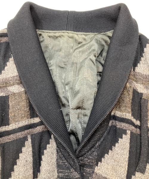 ISSEY MIYAKE MEN（イッセイミヤケメン）ISSEY MIYAKE MEN (イッセイミヤケメン) 幾何学模様ニットブルゾン グレー サイズ:Mの古着・服飾アイテム