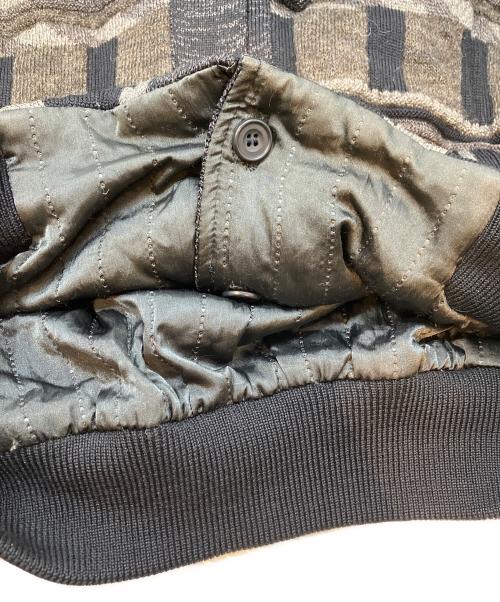 ISSEY MIYAKE MEN（イッセイミヤケメン）ISSEY MIYAKE MEN (イッセイミヤケメン) 幾何学模様ニットブルゾン グレー サイズ:Mの古着・服飾アイテム