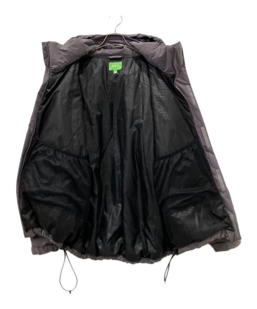 HUF（ハフ）HUF (ハフ) STANDARD PUFFER JACKET グレー サイズ:Ⅼの古着・服飾アイテム