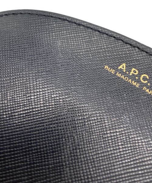 A.P.C.（アーペーセー）A.P.C. (アー・ペー・セー) COMPACT DEMI-LUNE 20PC ブラックの古着・服飾アイテム