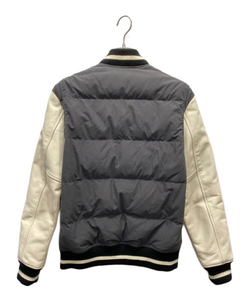 GOODENOUGH（）GOODENOUGH (グッドイナフ) ダウンヴァーシティジャケット グレー×ホワイト サイズ:Mの古着・服飾アイテム