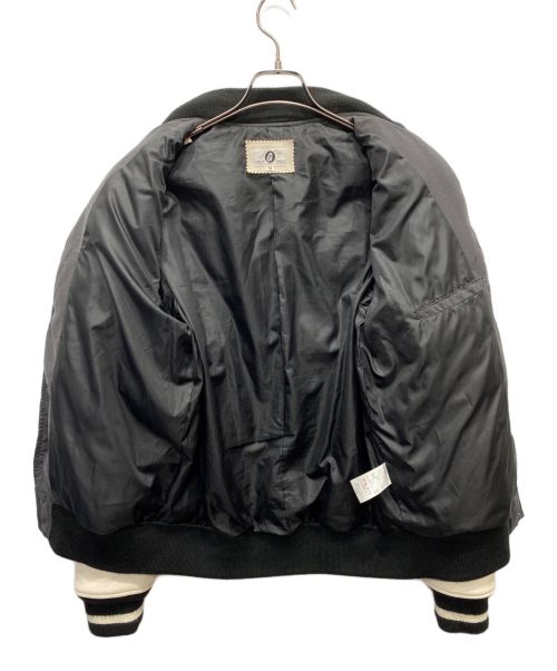 GOODENOUGH（）GOODENOUGH (グッドイナフ) ダウンヴァーシティジャケット グレー×ホワイト サイズ:Mの古着・服飾アイテム