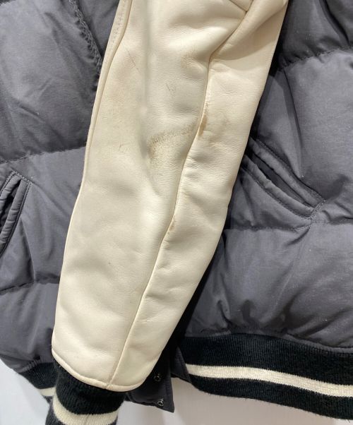 GOODENOUGH（）GOODENOUGH (グッドイナフ) ダウンヴァーシティジャケット グレー×ホワイト サイズ:Mの古着・服飾アイテム