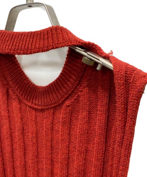 Maison Margiela（メゾンマルジェラ）Maison Margiela (メゾンマルジェラ) ニットベスト レッド サイズ:S 未使用品の古着・服飾アイテム