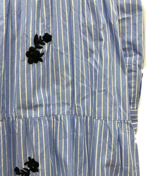 RED VALENTINO（レッドヴァレンティノ）RED VALENTINO (レッドヴァレンティノ) フラワー刺繍シャツワンピース ブルー サイズ:38の古着・服飾アイテム