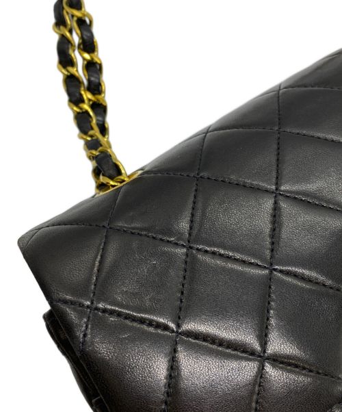 CHANEL（シャネル）CHANEL (シャネル) マトラッセ ダブルフラップチェーンショルダーバッグ ブラックの古着・服飾アイテム