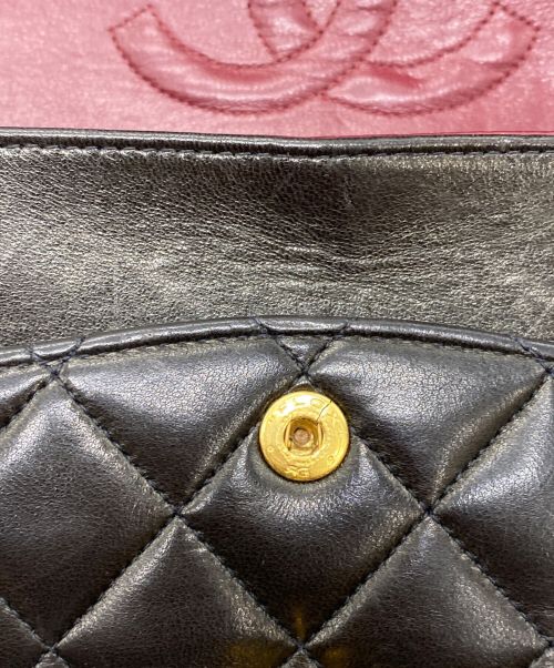 CHANEL（シャネル）CHANEL (シャネル) マトラッセ ダブルフラップチェーンショルダーバッグ ブラックの古着・服飾アイテム