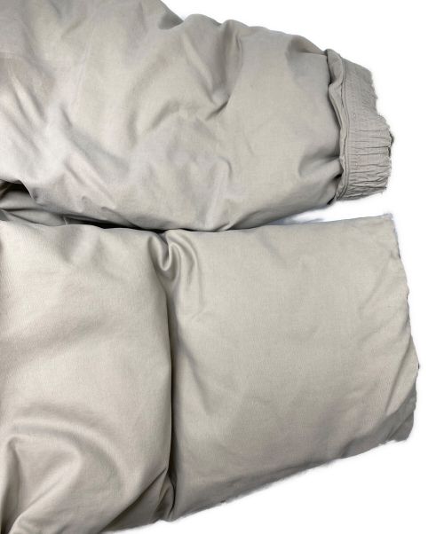 H BEAUTY&YOUTH（エイチ ビューティー&ユース）H BEAUTY&YOUTH (エイチ ビューティー&ユース) ダウンジャケット ベージュ サイズ:Sの古着・服飾アイテム