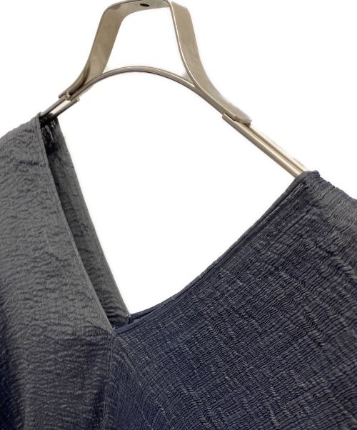 me ISSEY MIYAKE（ミーイッセイ ミヤケ）me ISSEY MIYAKE (ミーイッセイ ミヤケ) シアーカットソー ブラック サイズ:記載なしの古着・服飾アイテム