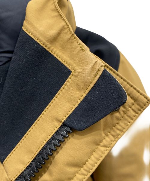 THE NORTH FACE（ザ ノース フェイス）THE NORTH FACE (ザ ノース フェイス) マウンテンダウンジャケット ベージュ×ブラック サイズ:XSの古着・服飾アイテム