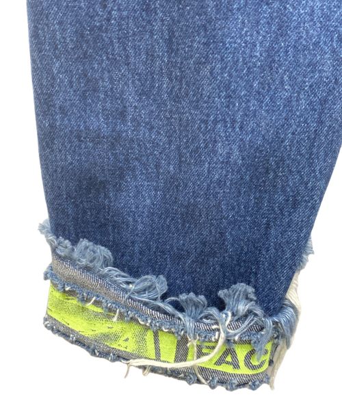 FACETASM（ファセッタズム）FACETASM (ファセッタズム) CROPPED BARCODE DENIM PANTS インディゴ サイズ:3の古着・服飾アイテム