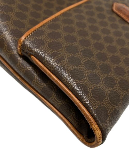 CELINE（セリーヌ）CELINE (セリーヌ) マカダムフラップクラッチバッグ ブラウンの古着・服飾アイテム