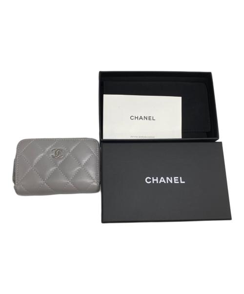 CHANEL（シャネル）CHANEL (シャネル) ラムスキンマトラッセクラシックジップコインパース グレーの古着・服飾アイテム
