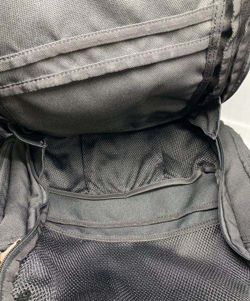 CarHartt（カーハート）CarHartt (カーハート) リュック ブラックの古着・服飾アイテム