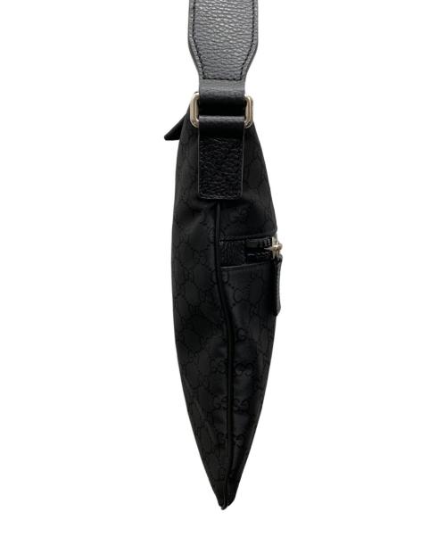 GUCCI（グッチ）GUCCI (グッチ) GGナイロンショルダーバッグ ブラックの古着・服飾アイテム