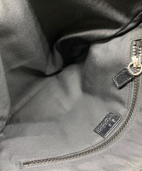 GUCCI（グッチ）GUCCI (グッチ) GGナイロンショルダーバッグ ブラックの古着・服飾アイテム