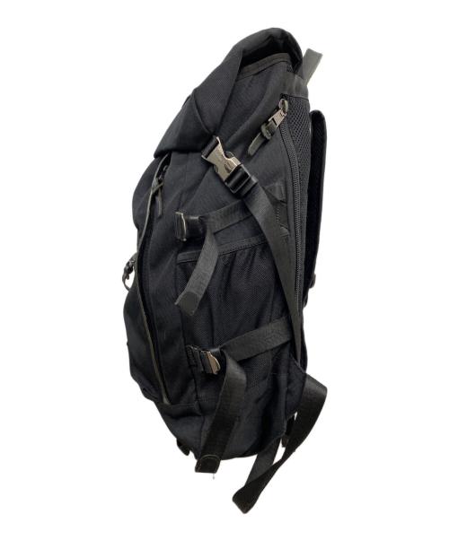 MAKAVELIC（マキャベリック）MAKAVELIC (マキャベリック) CHASE DOUBLE LINE BACKPACK ブラックの古着・服飾アイテム