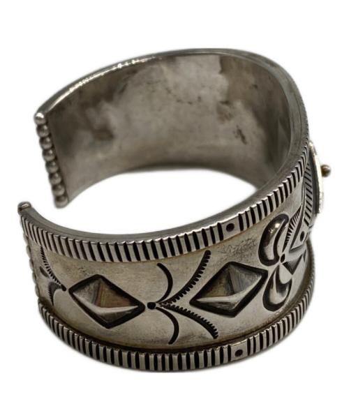 ナバホ族（ナバホゾク）ナバホ族 (ナバホゾク) クレンドンピートナバホブレスレット シルバー サイズ:表記無しの古着・服飾アイテム