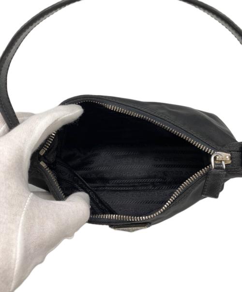 PRADA（プラダ）PRADA (プラダ) ナイロンハンドポーチ ブラックの古着・服飾アイテム