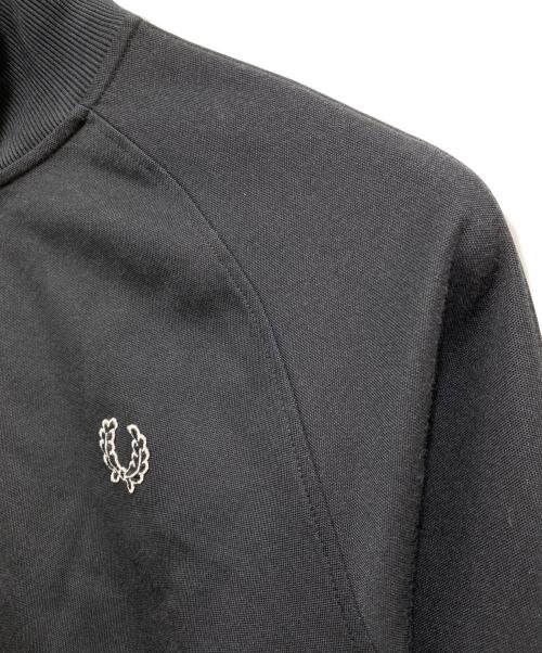 FRED PERRY（フレッドペリー）FRED PERRY (フレッドペリー) トラックジャケット ブラック サイズ:Mの古着・服飾アイテム