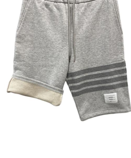 Thom Browne（トムブラウン）Thom Browne (トムブラウン) Classic Loopback 4-Bar Sweatshorts グレー サイズ:1の古着・服飾アイテム