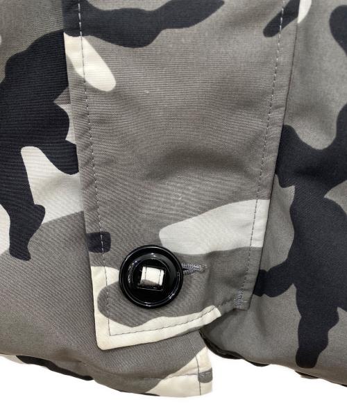 CANADA GOOSE（カナダグース）CANADA GOOSE (カナダグース) CHATEAU PARKA BLACK LABEL ホワイトカモ サイズ:Ｌの古着・服飾アイテム