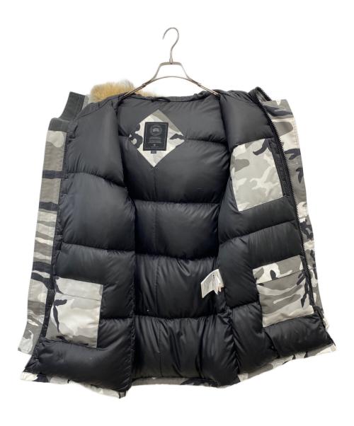 CANADA GOOSE（カナダグース）CANADA GOOSE (カナダグース) CHATEAU PARKA BLACK LABEL ホワイトカモ サイズ:Ｌの古着・服飾アイテム