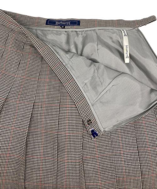 Burberry's（バーバリー）Burberry's (バーバリーズ) チェックスカート グレー サイズ:38の古着・服飾アイテム