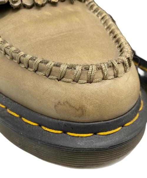 Dr.Martens（ドクターマーチン）Dr.Martens (ドクターマーチン) タッセルローファー ベージュ サイズ:UK7の古着・服飾アイテム