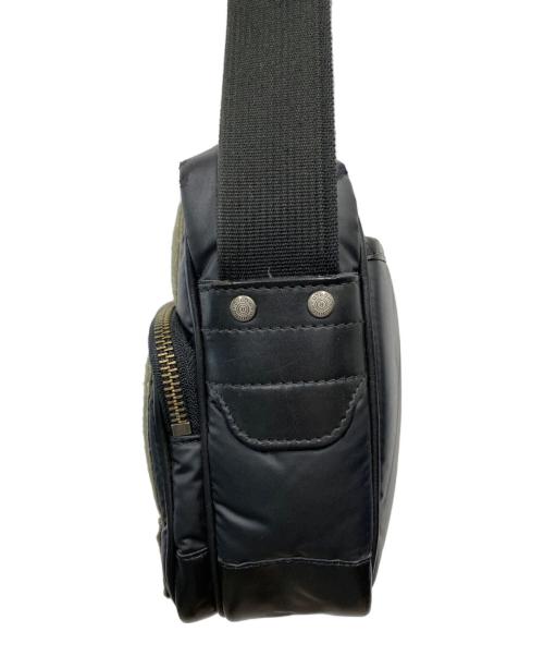 HUNTING WORLD（ハンティングワールド）HUNTING WORLD (ハンティングワールド) ワッペンショルダーバッグ ブラックの古着・服飾アイテム