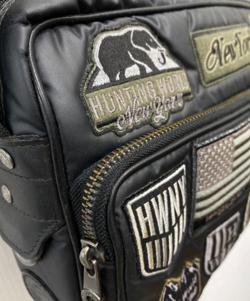HUNTING WORLD（ハンティングワールド）HUNTING WORLD (ハンティングワールド) ワッペンショルダーバッグ ブラックの古着・服飾アイテム