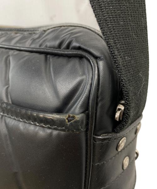 HUNTING WORLD（ハンティングワールド）HUNTING WORLD (ハンティングワールド) ワッペンショルダーバッグ ブラックの古着・服飾アイテム