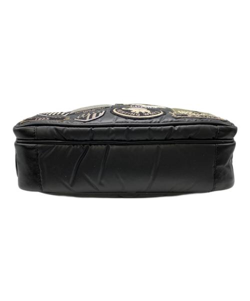 HUNTING WORLD（ハンティングワールド）HUNTING WORLD (ハンティングワールド) ワッペンショルダーバッグ ブラックの古着・服飾アイテム