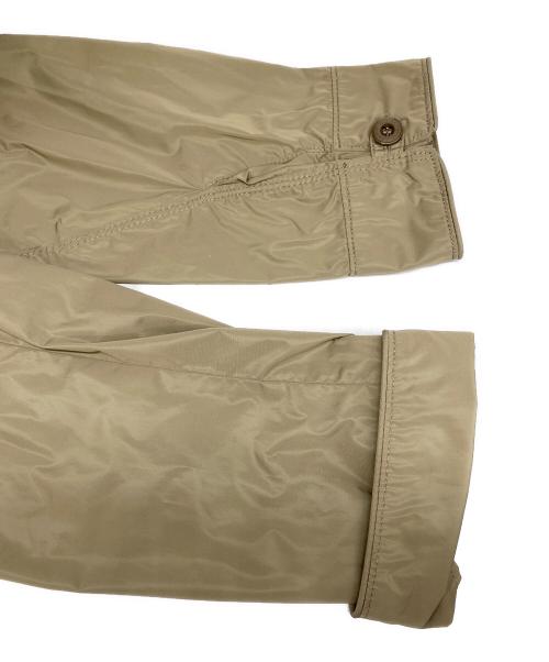 PEUTEREY（ピューテリー）PEUTEREY (ピューテリー) Polyester Sleeve Logo Hunting Long Jacket ベージュ サイズ:46の古着・服飾アイテム