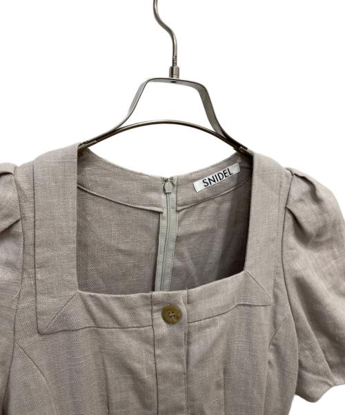 Snidel（スナイデル）Snidel (スナイデル) フロントボタンマーメイドワンピース ベージュ サイズ:Ｓの古着・服飾アイテム