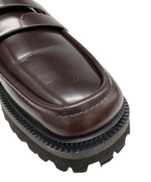 CHARLES & KEITH（チャールズアンドキース）CHARLES & KEITH (チャールズ＆キース) カバードリッジソール ローファー ブラウン サイズ:39の古着・服飾アイテム