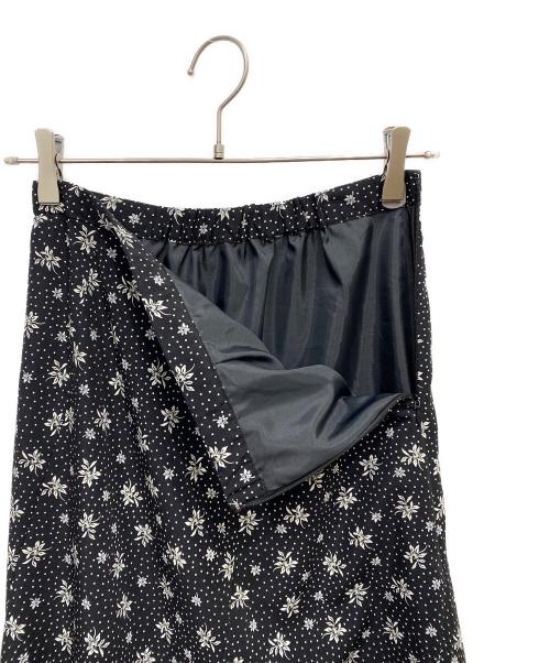 SLOBE IENA（スローブ イエナ）SLOBE IENA (スローブ イエナ) フラワードットスカート ブラック サイズ:36の古着・服飾アイテム