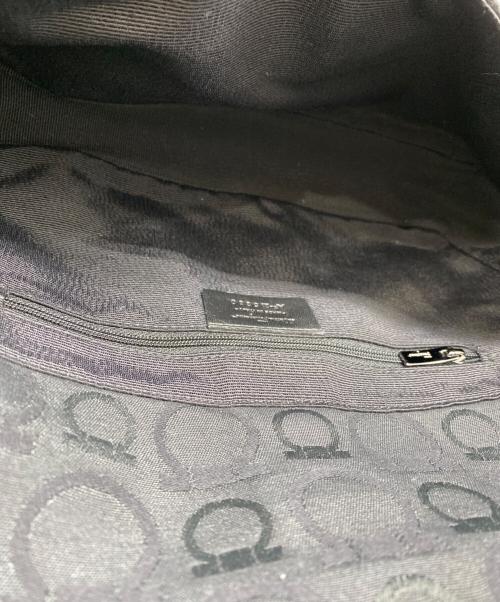 Salvatore Ferragamo（サルヴァトーレ フェラガモ）Salvatore Ferragamo (サルヴァトーレ フェラガモ) ガンチーニ ワンショルダーバッグ ブラックの古着・服飾アイテム