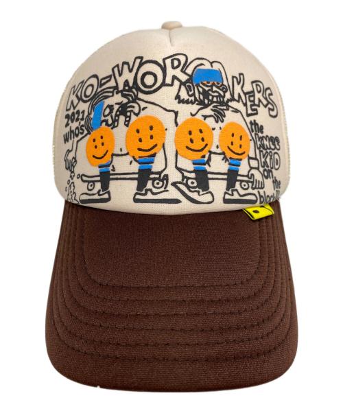 KAPITAL（キャピタル）KAPITAL (キャピタル) KO-WORKERS who’s the kneekid トラックキャップ ベージュ×ブラウンの古着・服飾アイテム