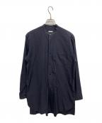 COMOLIコモリ）の古着「バンドカラーコットンボタンロングシャ」｜ネイビー