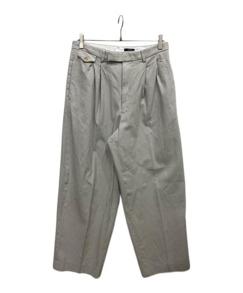 YLEVE（イレーヴ）YLEVE (イレーヴ) タックパンツ グレー サイズ:4の古着・服飾アイテム