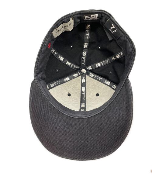 New Era（ニューエラ）New Era (ニューエラ) Yohji Yamamoto pour homme (ヨウジヤマモト プールオム) キャップ ブラック サイズ:7 1/2の古着・服飾アイテム