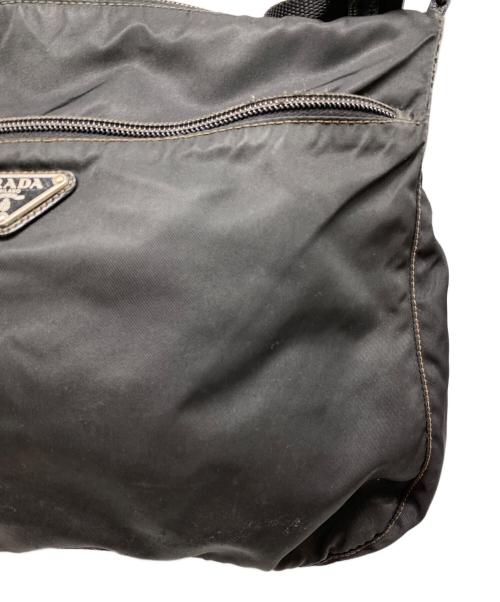 PRADA（プラダ）PRADA (プラダ) ナイロンショルダーバッグ ブラックの古着・服飾アイテム